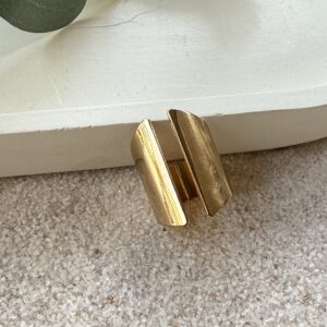 MODERN EDGE